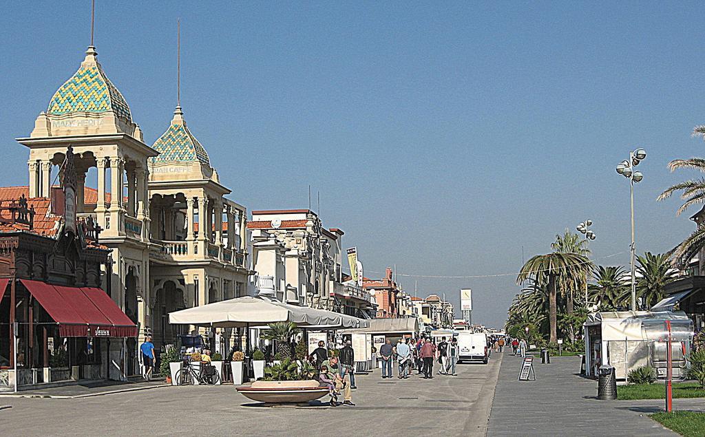 Vacanze A Viareggio Rom bilde