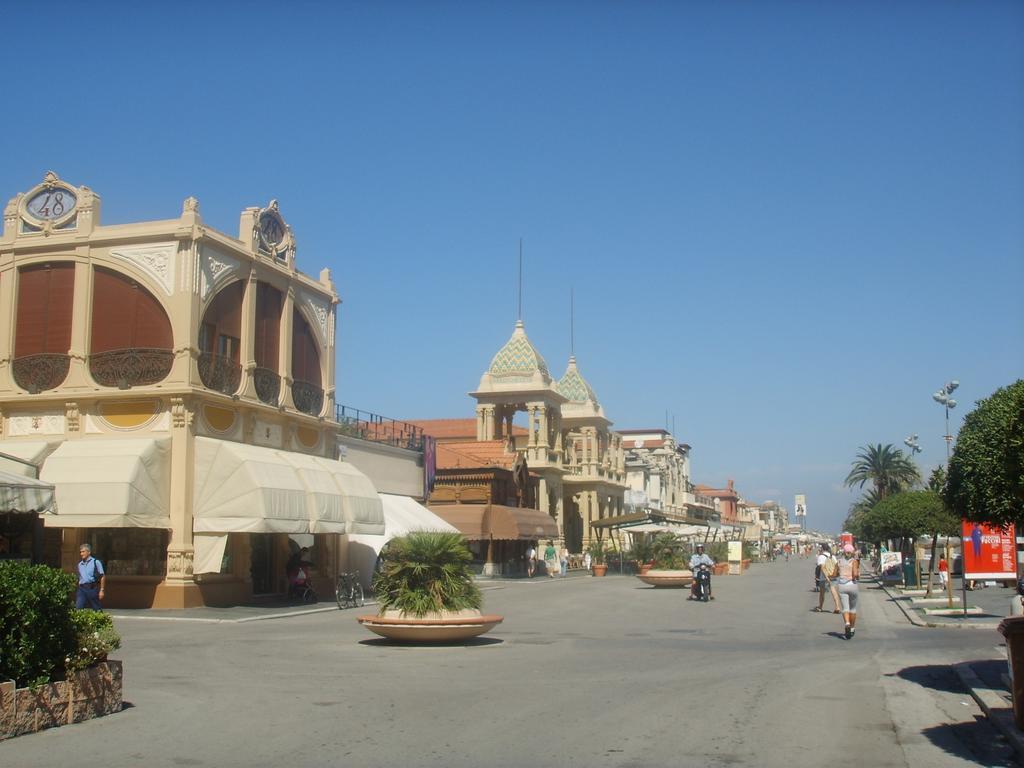 Vacanze A Viareggio Rom bilde